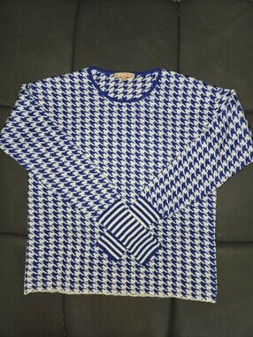 Keir + J cashmere crewneck sweater blue/white houndstooth small